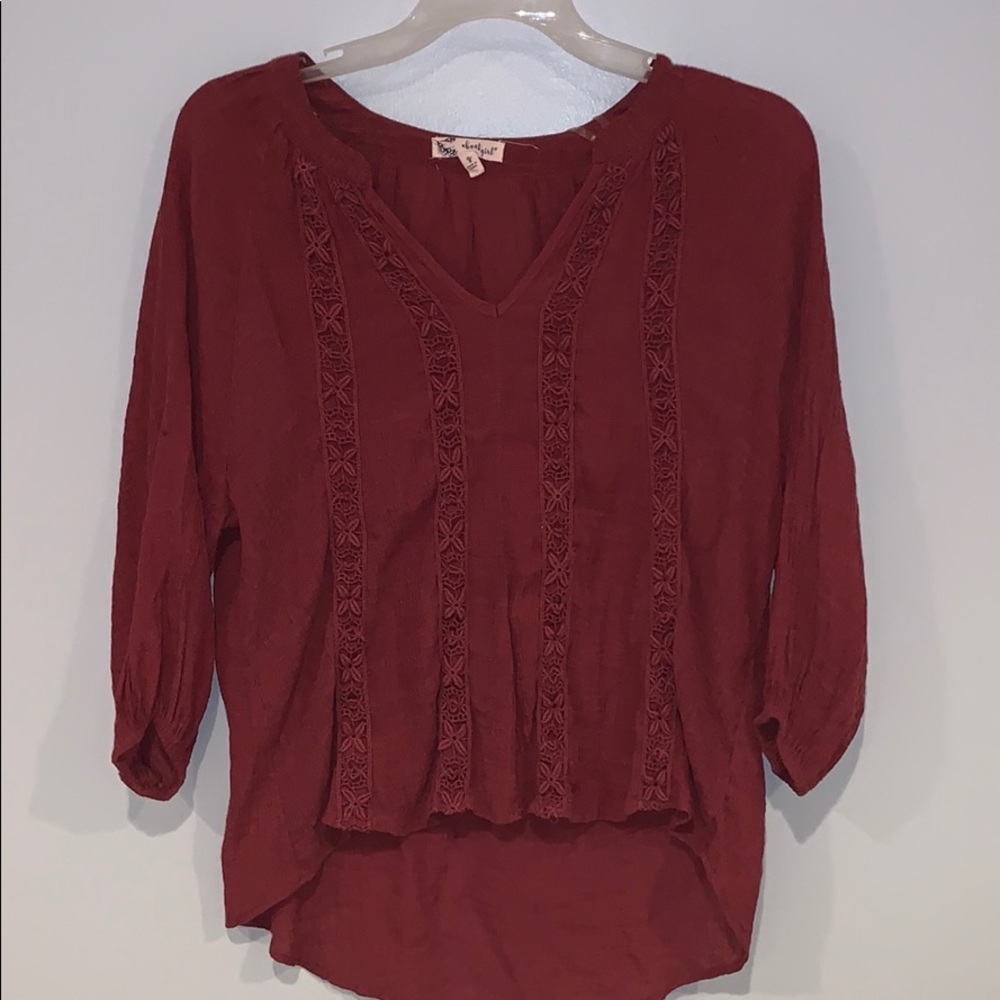 Cute blouse - Picture 1 of 4